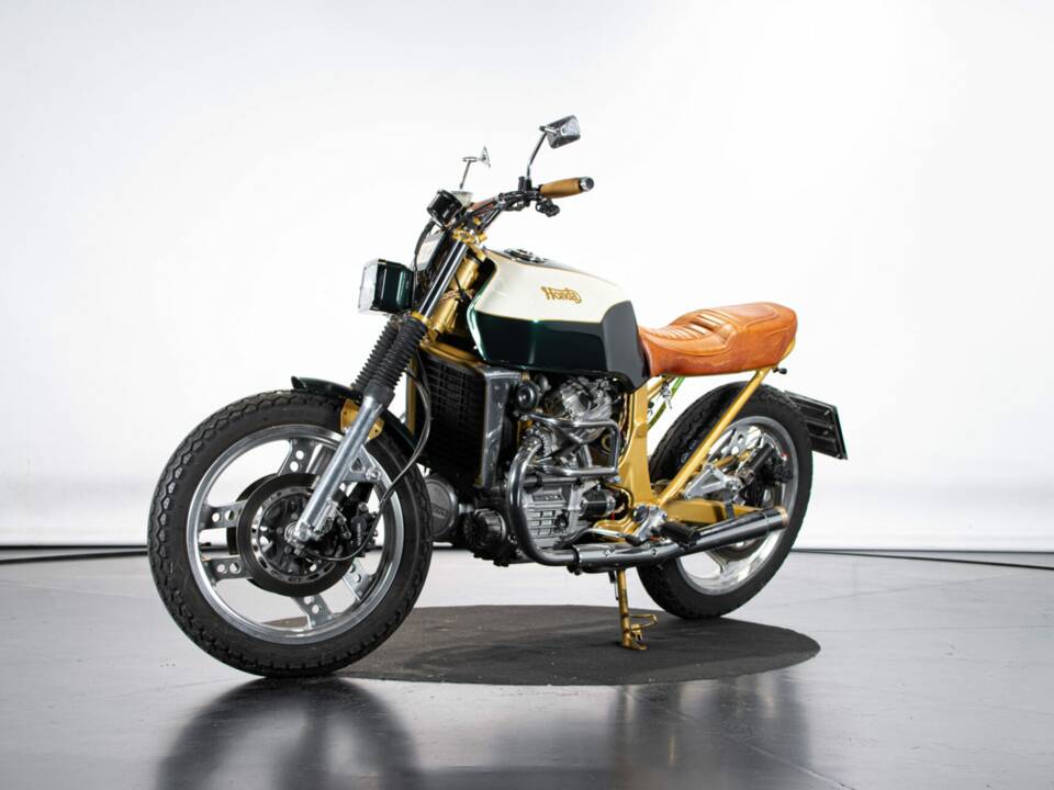 Image 8/50 of Honda CX 500 (1982)