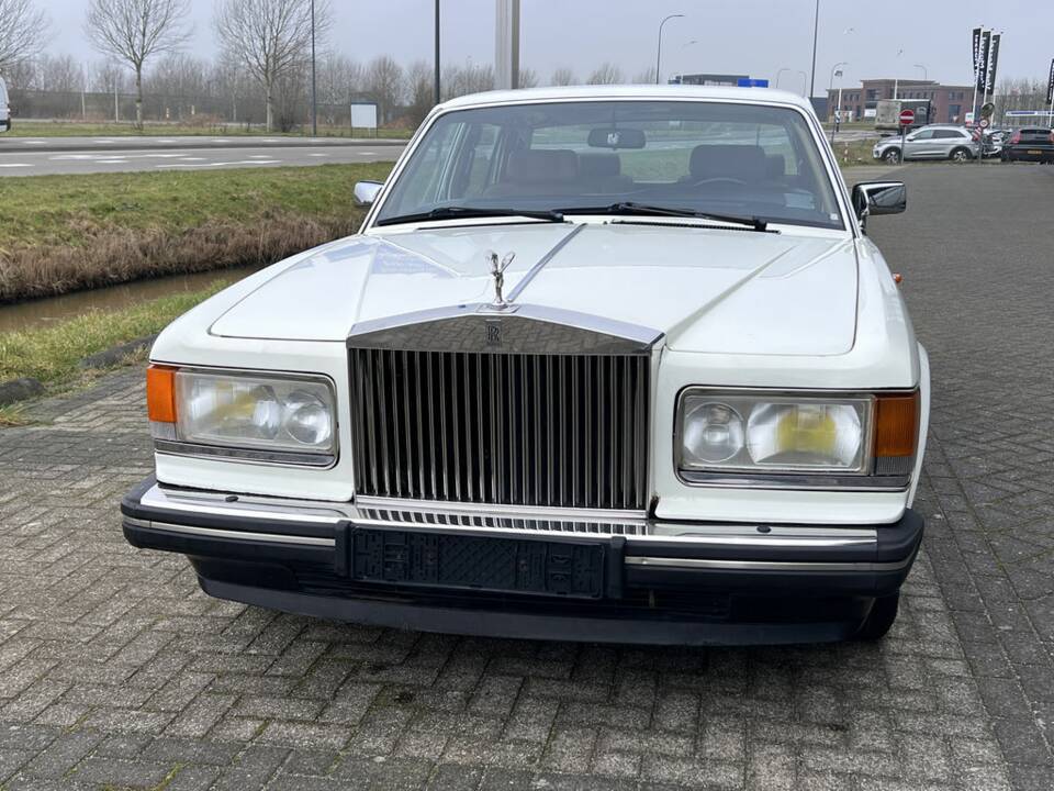 Image 4/8 of Rolls-Royce Silver Spur (1986)