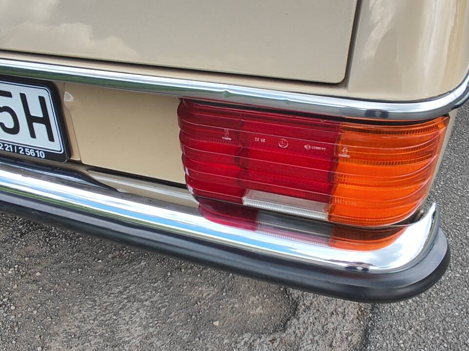 Bild 27/59 von Mercedes-Benz 230&#x2F;4 (1974)