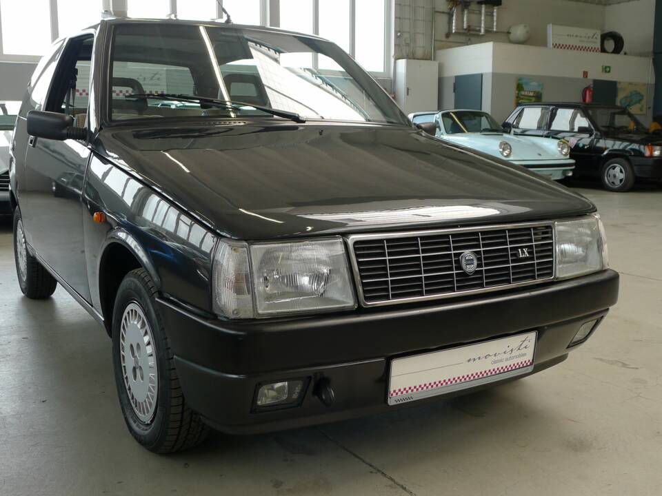 Image 27/47 of Lancia Y10 LX I.E. (1991)