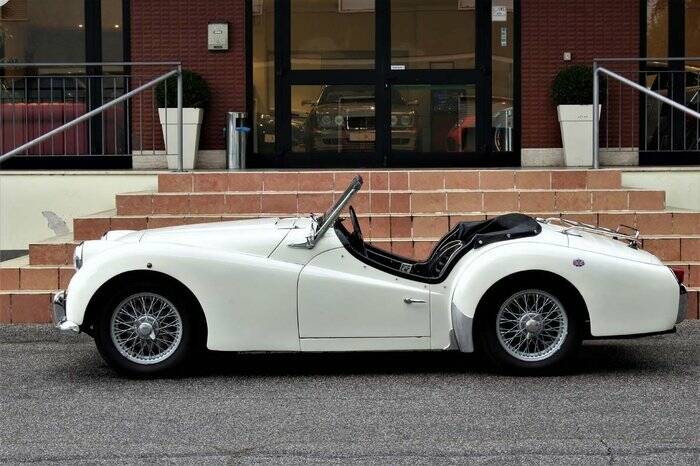 Image 5/6 of Triumph TR 3A (1960)