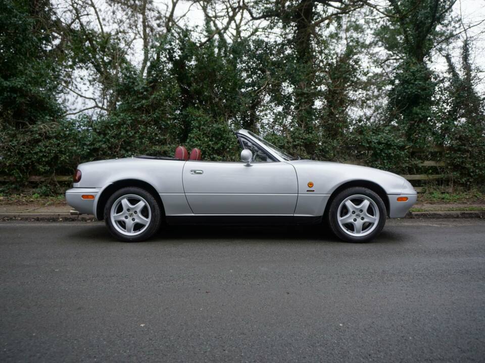 Afbeelding 7/23 van Mazda MX-5 1.8 (1997)