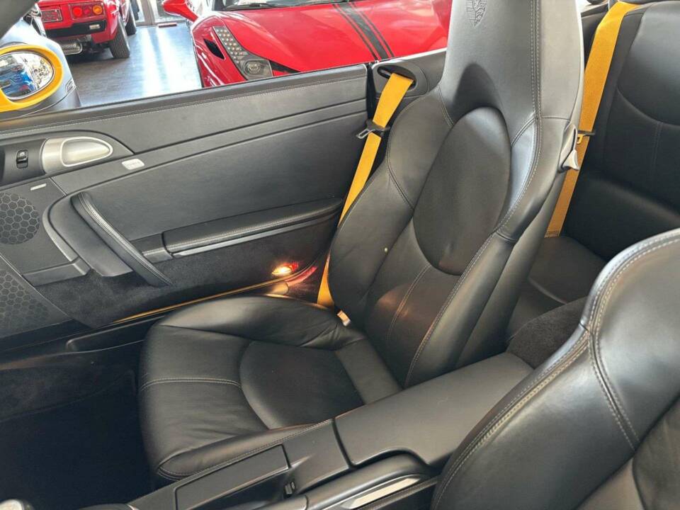 Afbeelding 18/30 van Porsche 911 Carrera S (2005)