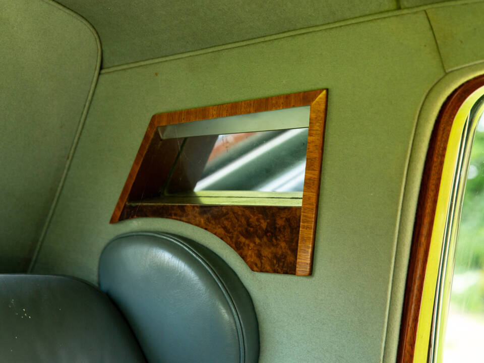 Image 11/38 of Rolls-Royce Silver Dawn (1954)