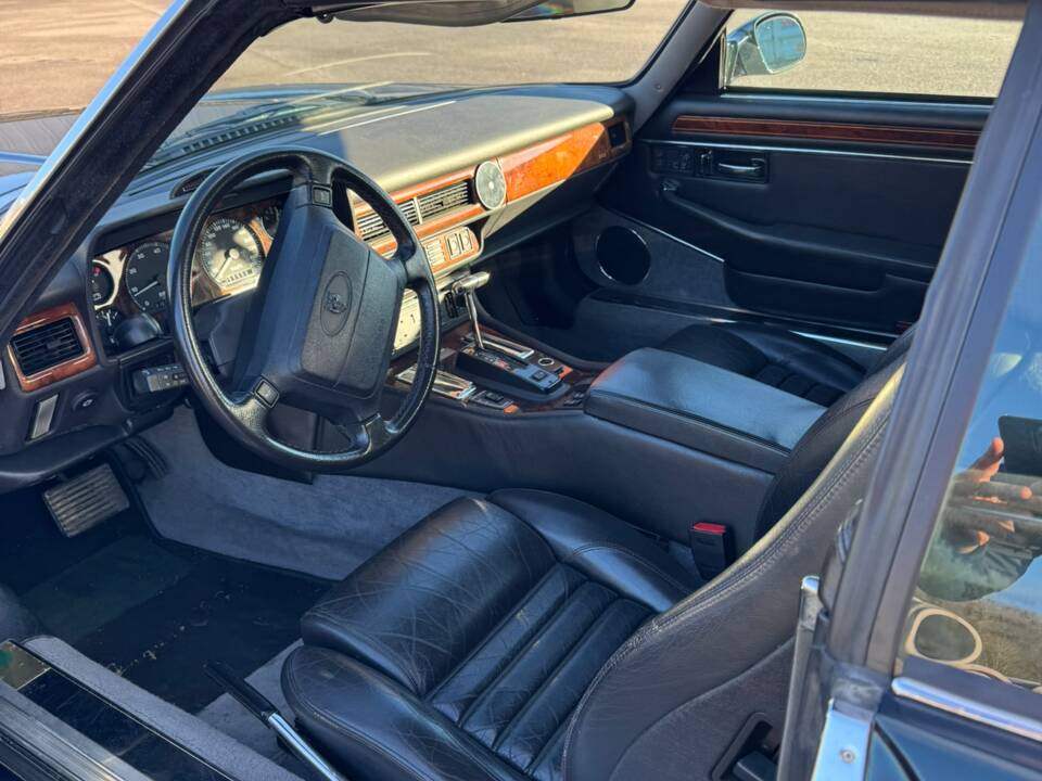 Image 4/6 de Jaguar XJS 5.3 V12 (1995)