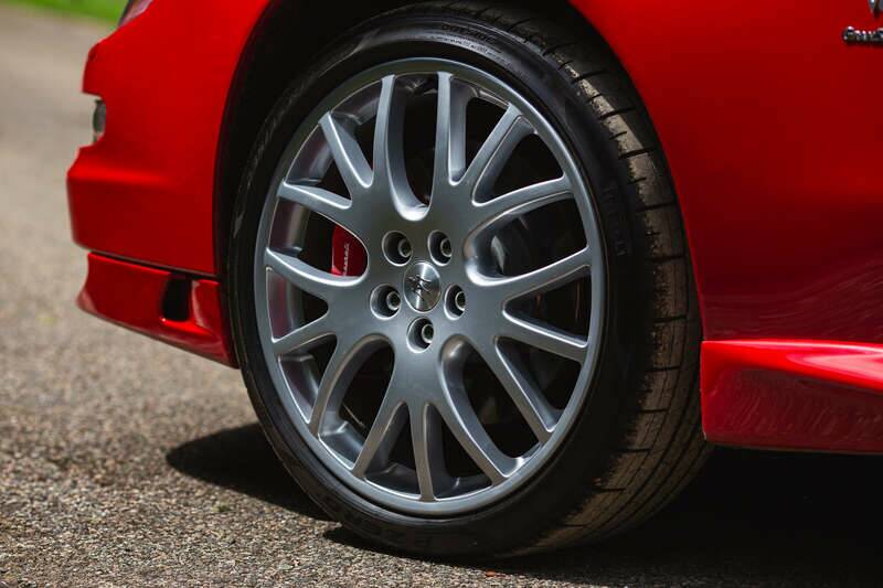 Image 36/50 of Maserati GranSport 4.2 (2006)