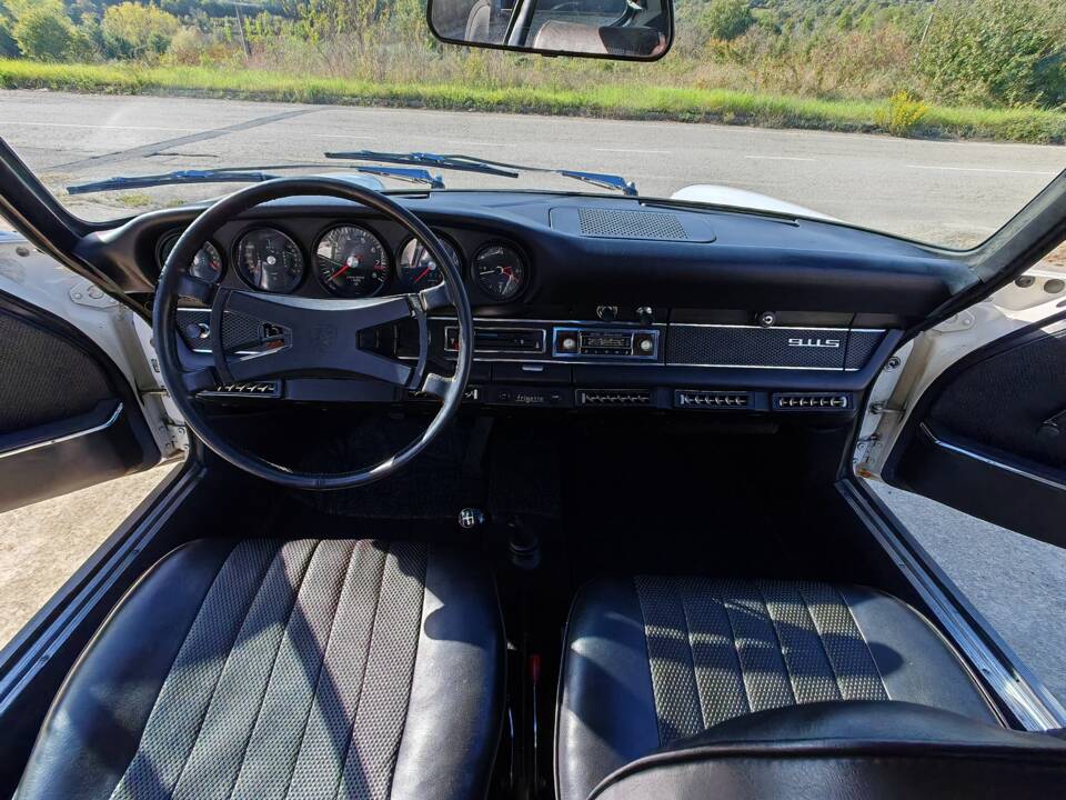 Immagine 32/41 di Porsche 911 2.2 S (1971)