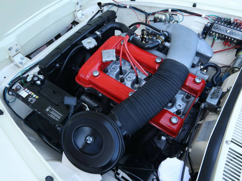 Image 4/50 of Alfa Romeo 1600 Duetto (1967)
