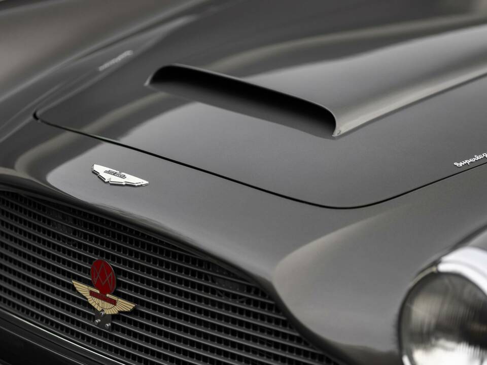Image 47/50 of Aston Martin DB 4 (1962)