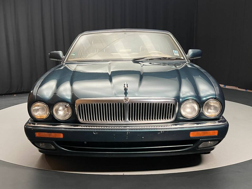Bild 3/8 von Jaguar XJ 6 4.0 (1995)