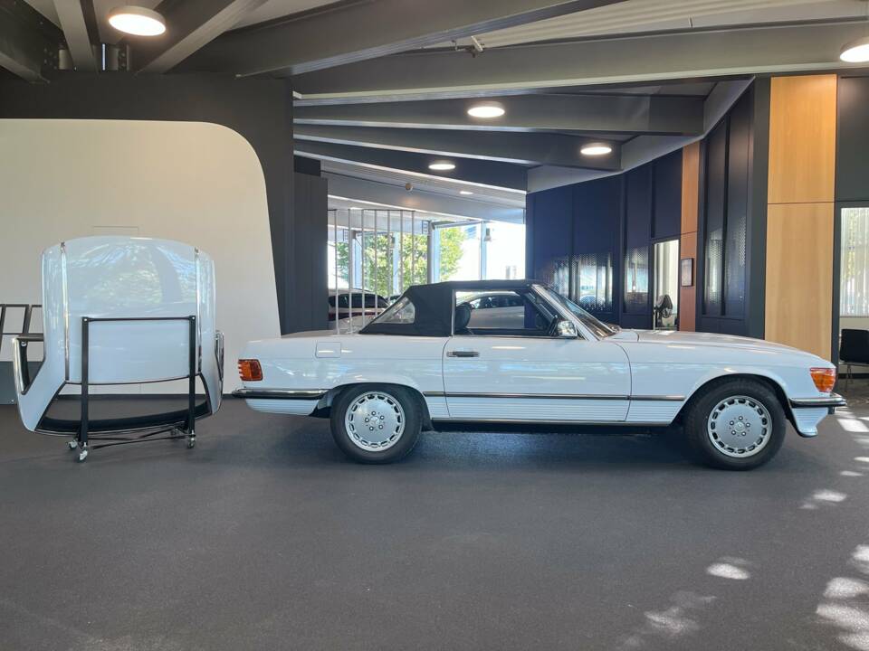 Image 25/25 de Mercedes-Benz 420 SL (1986)