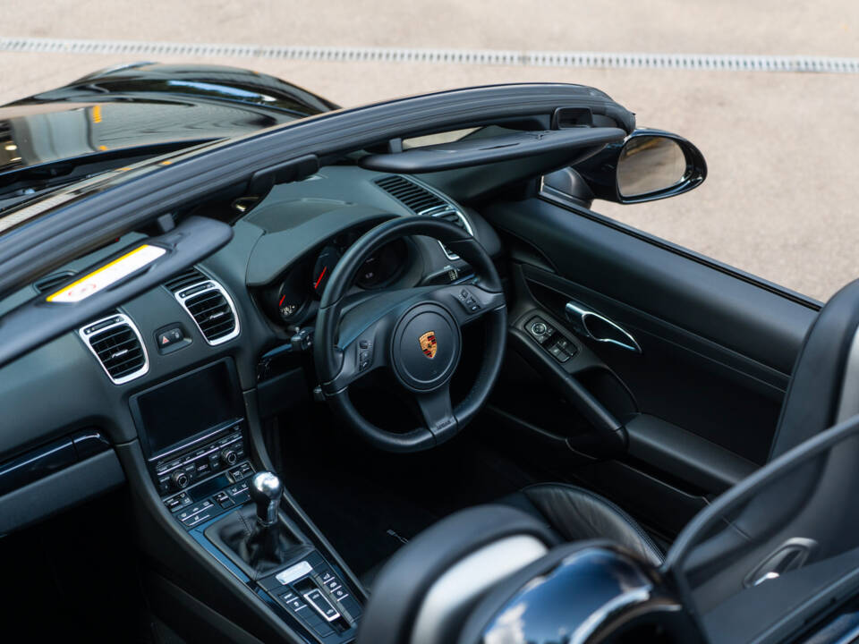 Image 18/47 of Porsche Boxster (2016)