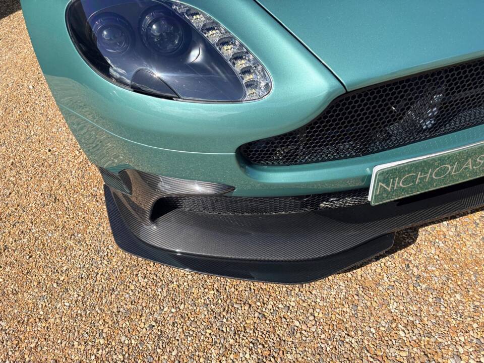 Image 13/65 de Aston Martin Vantage GT8 (2017)