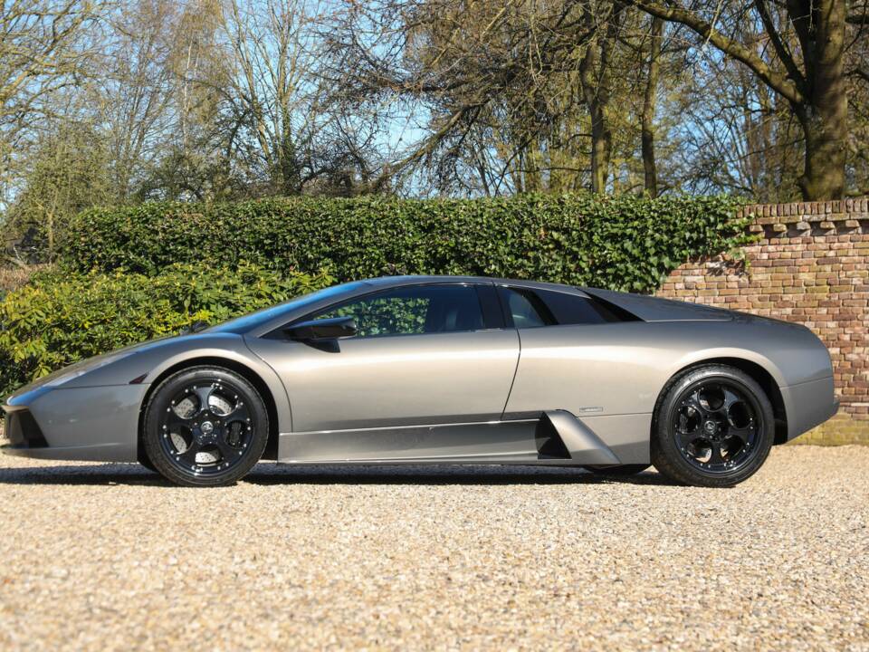 Image 36/50 de Lamborghini Murciélago (2003)