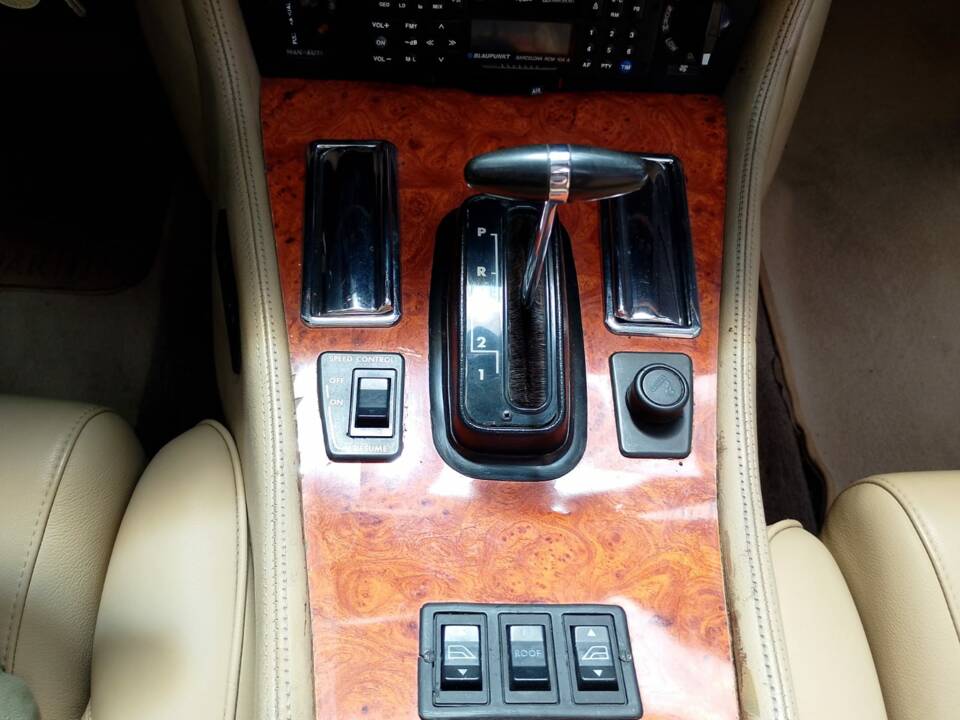 Image 31/70 of Jaguar XJ-S Convertible (1988)