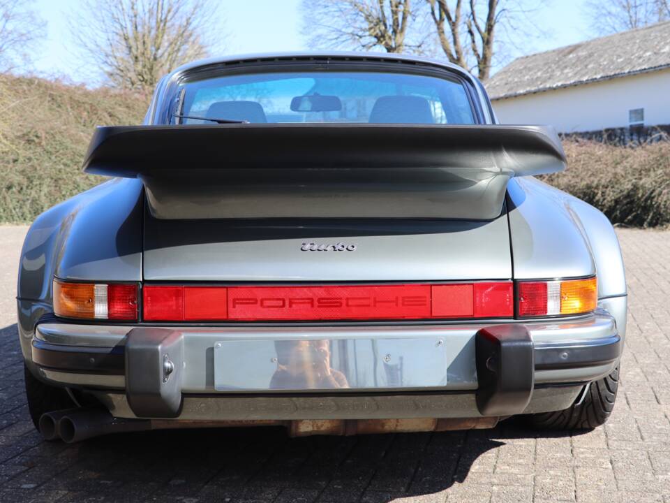 Imagen 9/52 de Porsche 911 Turbo 3.3 (1987)