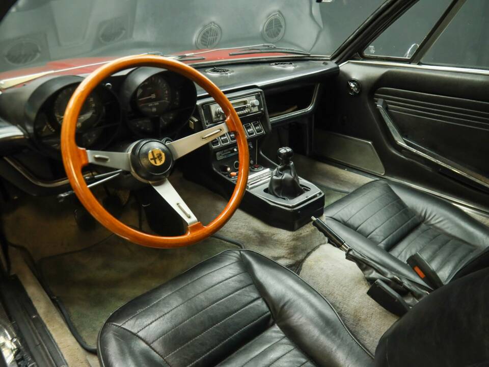 Bild 49/50 von Alfa Romeo Montreal (1972)