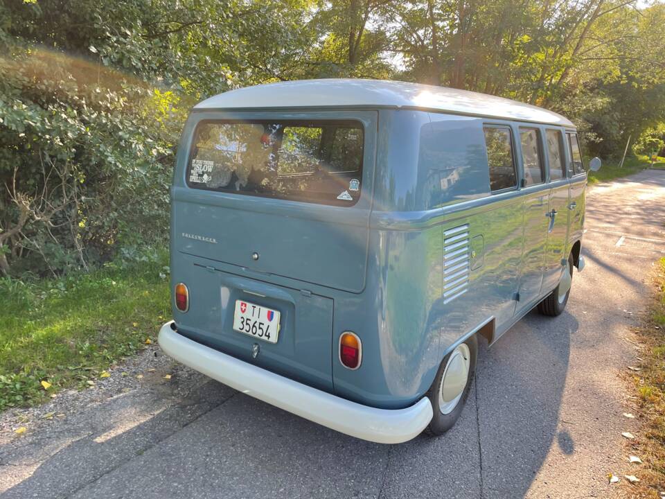 Image 6/28 of Volkswagen T1 Kombi (1966)