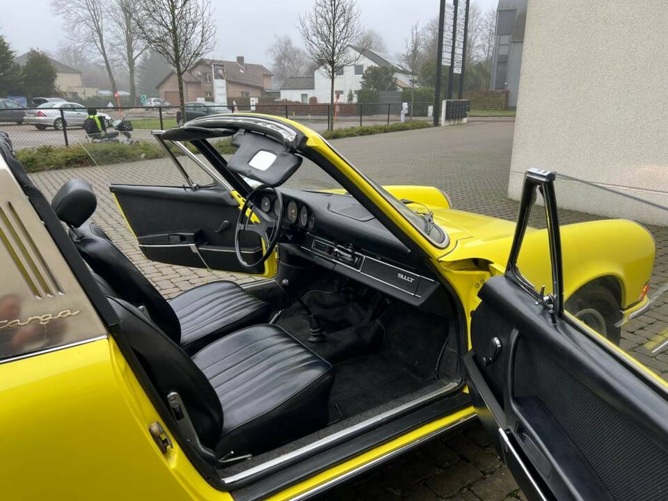 Image 44/46 of Porsche 911 2.2 T (1969)