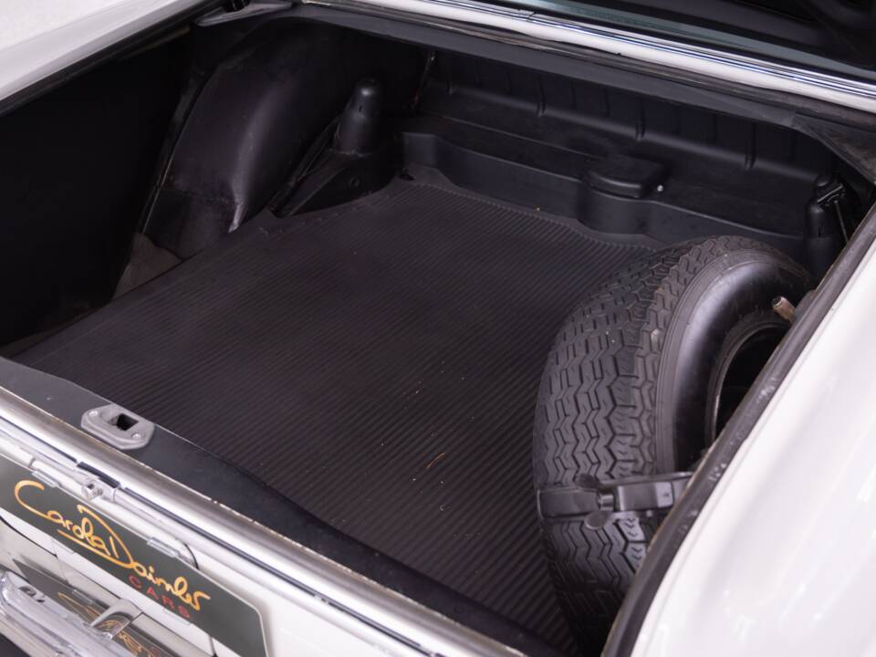 Bild 36/39 von Mercedes-Benz 280 SE 3,5 (1970)