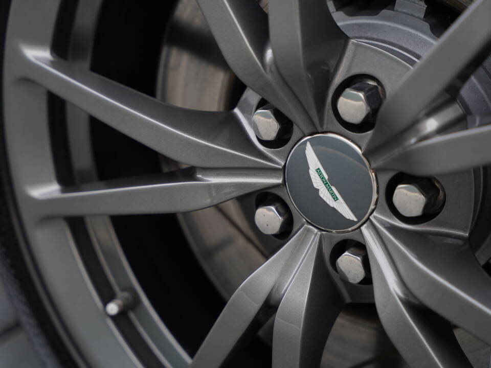 Imagen 41/50 de Aston Martin V8 Vantage N430 (2016)