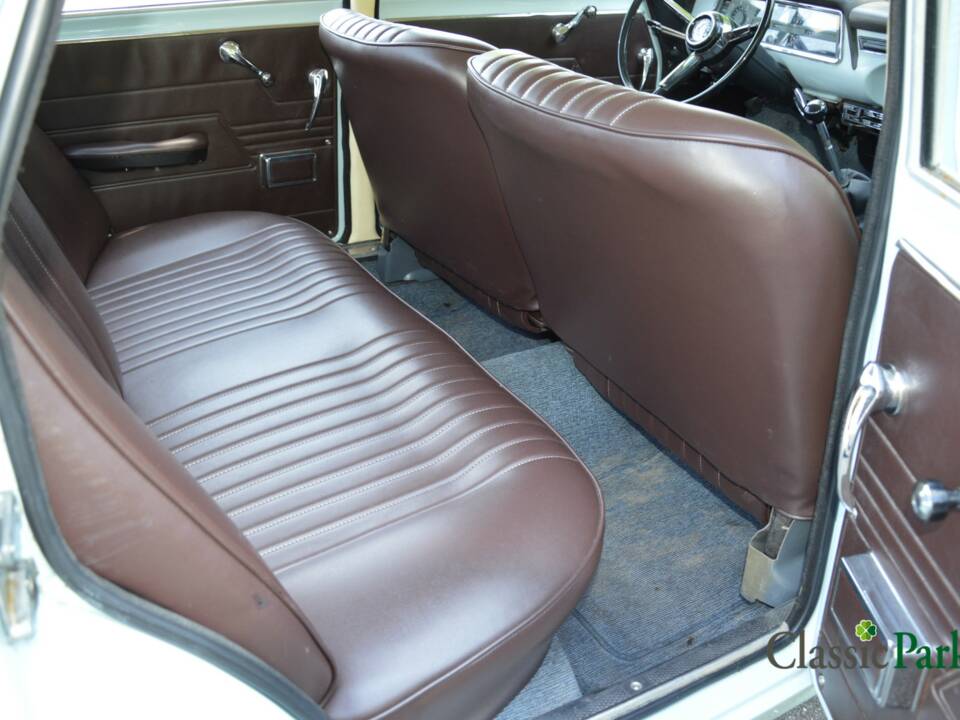 Image 27/50 de Alfa Romeo Giulia 1300 (1967)