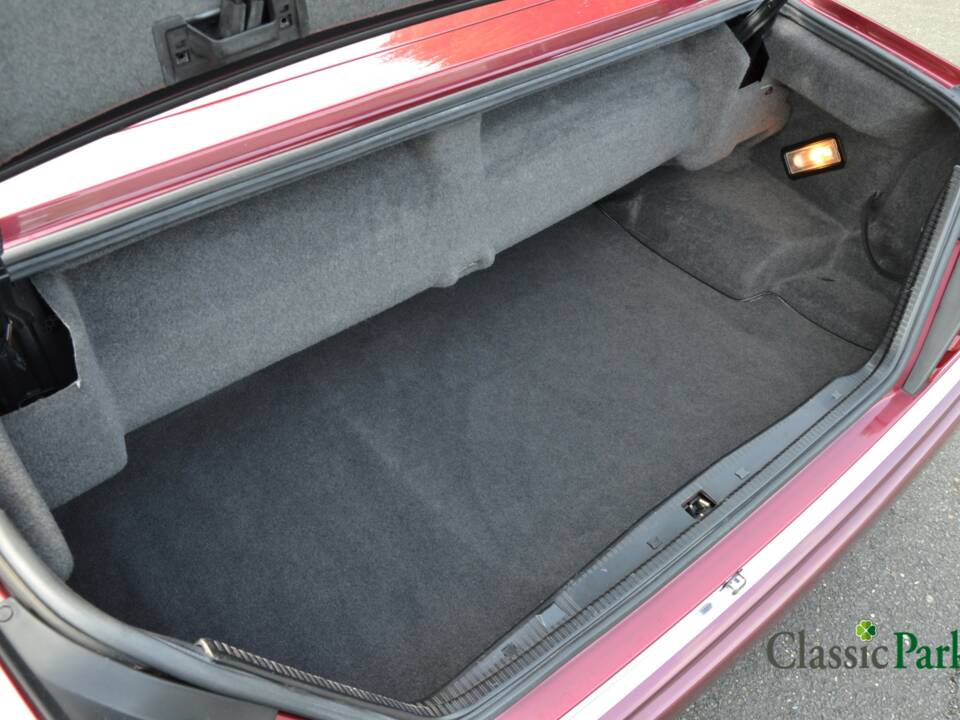 Bild 49/50 von Mercedes-Benz E 200 (1994)