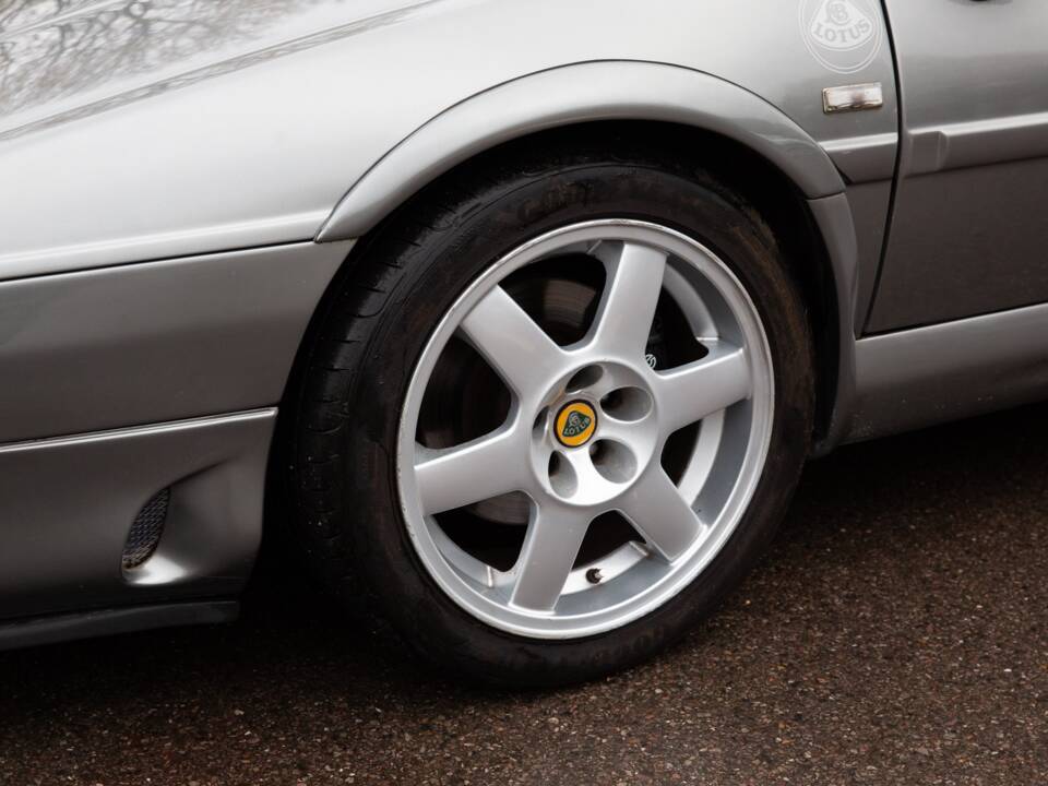 Image 43/50 of Lotus Esprit GT3 (1998)