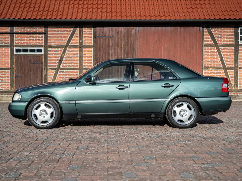 Bild 11/74 von Mercedes-Benz C 280 (1993)