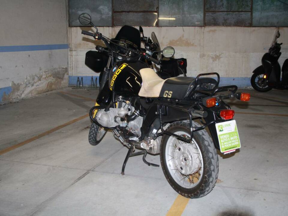 Image 14/50 of BMW DUMMY (1990)