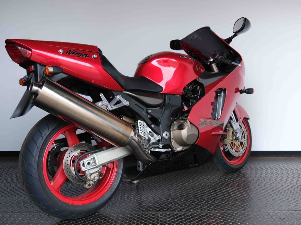 Image 26/91 of Kawasaki Ninja 1200 ZX-12R (2000)