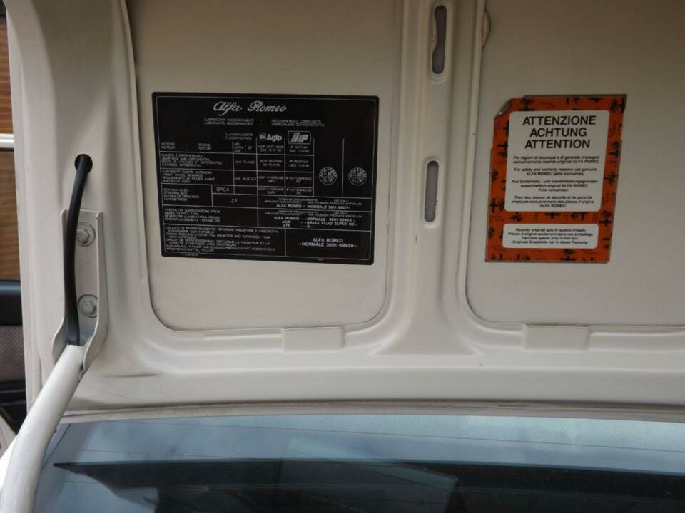 Bild 45/50 von Alfa Romeo 75 2.0 TD (1986)