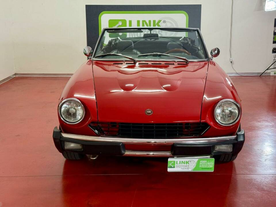 Image 23/50 de FIAT 124 Spider CS1 (1978)