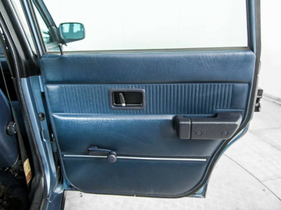 Image 36/50 de Volvo 240 Turbo (1983)