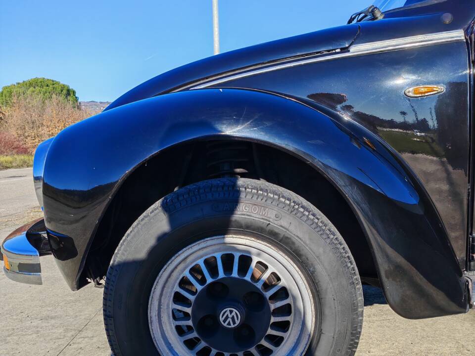 Bild 19/35 von Volkswagen Käfer 1303 LS (1975)