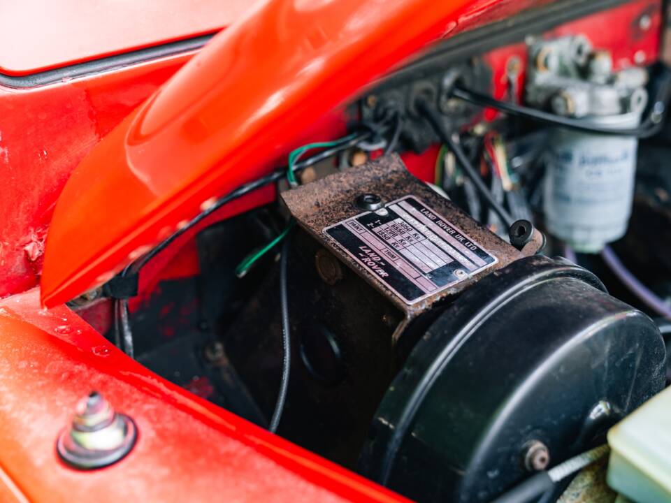 Image 17/19 of Land Rover 110 (1988)