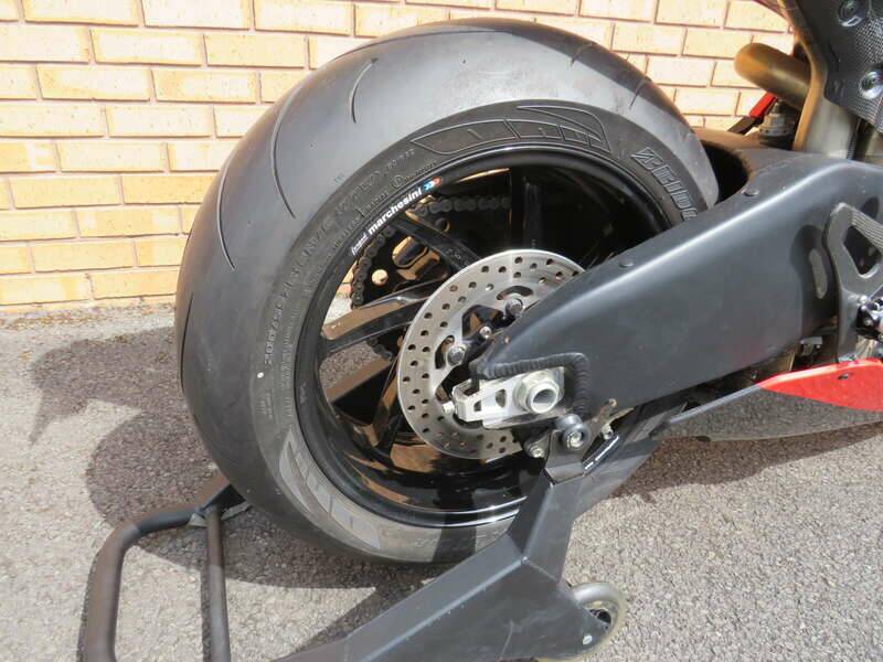 Bild 39/50 von Ducati Desmosedici RR (2008)