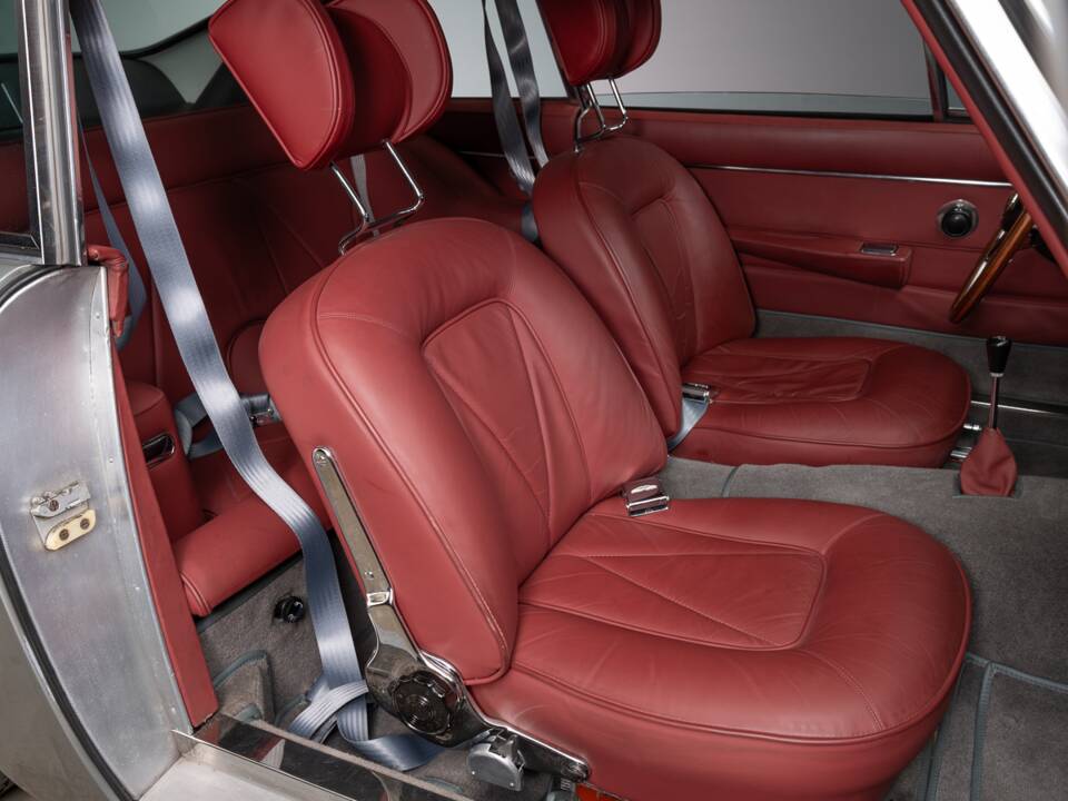 Bild 22/36 von Aston Martin DB 6 Vantage (1966)