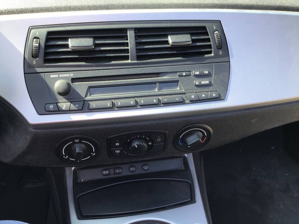 Imagen 8/10 de BMW Z4 2.5i (2006)