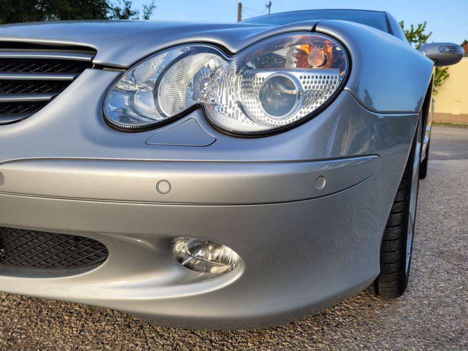 Bild 6/97 von Mercedes-Benz SL 500 (2004)