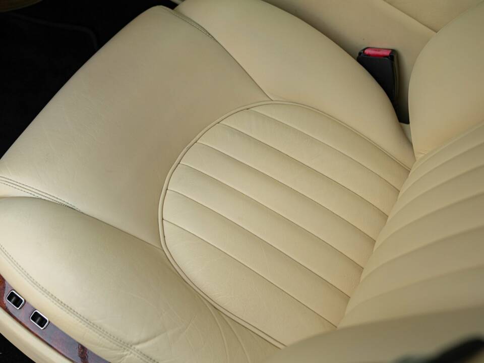 Immagine 26/50 di Bentley Arnage Red Label (1999)