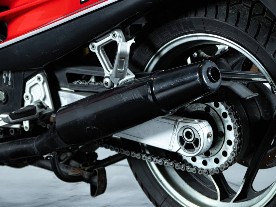 Image 11/50 of Ducati 750 Paso (1987)