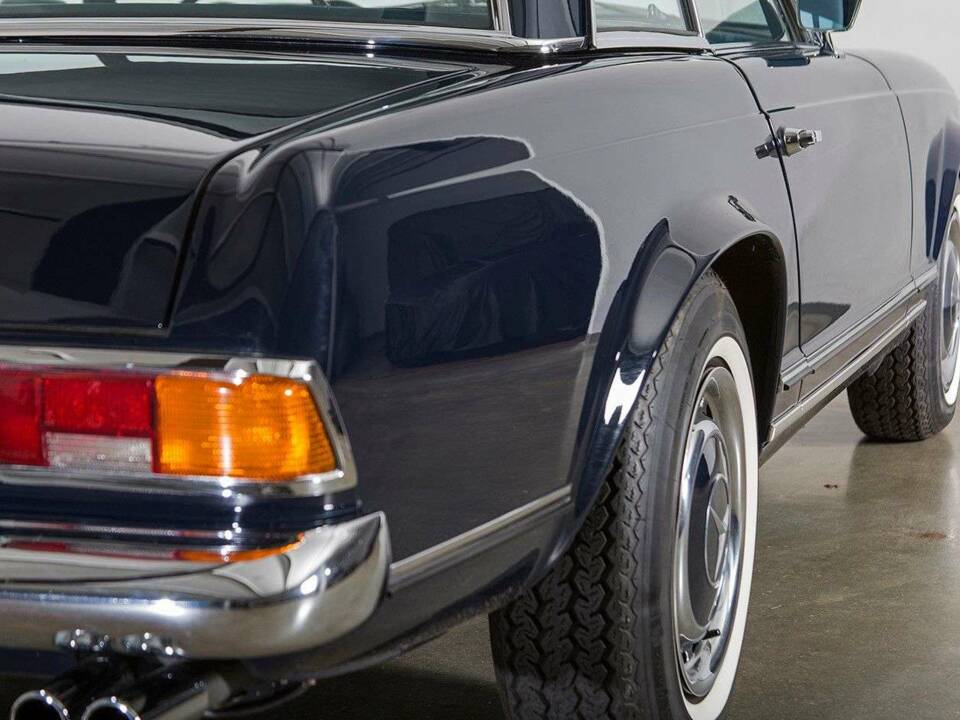 Image 11/20 of Mercedes-Benz 280 SL (1969)