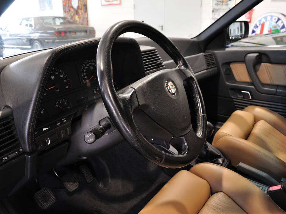 Image 31/33 of Alfa Romeo 164 3.0 24V Q4 (1996)