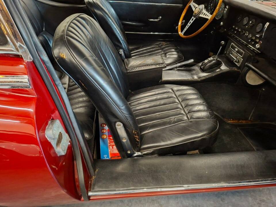 Bild 6/7 von Jaguar E-Type (2+2) (1967)