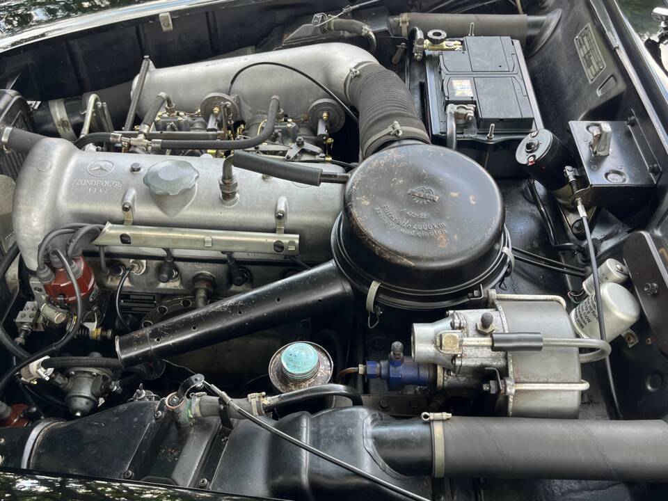 Immagine 5/29 di Mercedes-Benz 190 SL (1959)