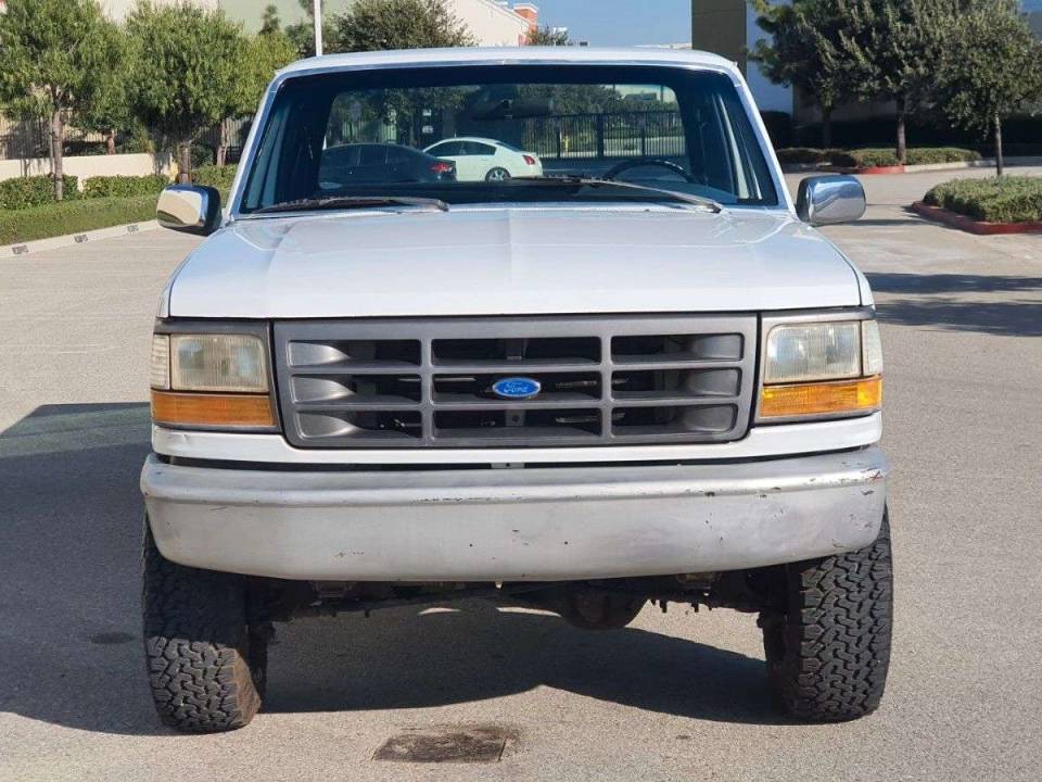 Image 2/20 of Ford F-250 (1992)