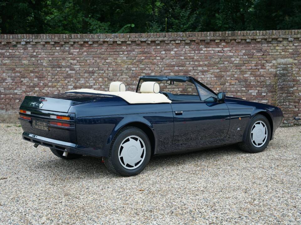 Bild 43/50 von Aston Martin V8 Zagato Vantage Volante (1990)