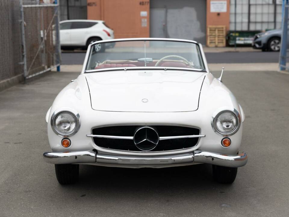 Image 4/10 of Mercedes-Benz 190 SL (1961)
