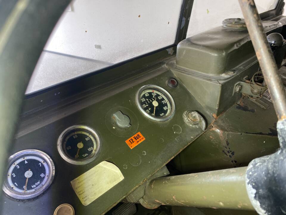 Afbeelding 28/67 van Mercedes-Benz Unimog 2010 (1951)